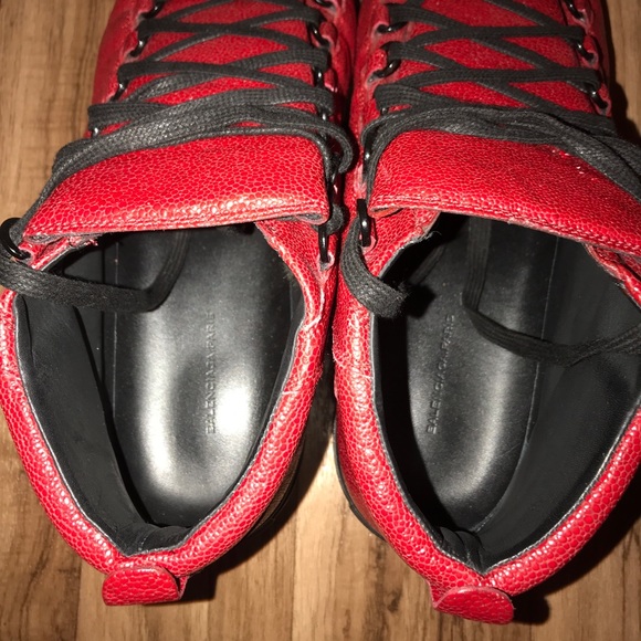 Balenciaga Arena Red stingray Sneaker. Size US13 - Picture 7 of 8